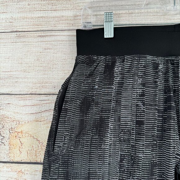 Lululemon T.H.E. 10" Lined Short Men's Size M Matchstick Black/Gray - Picture 4 of 10